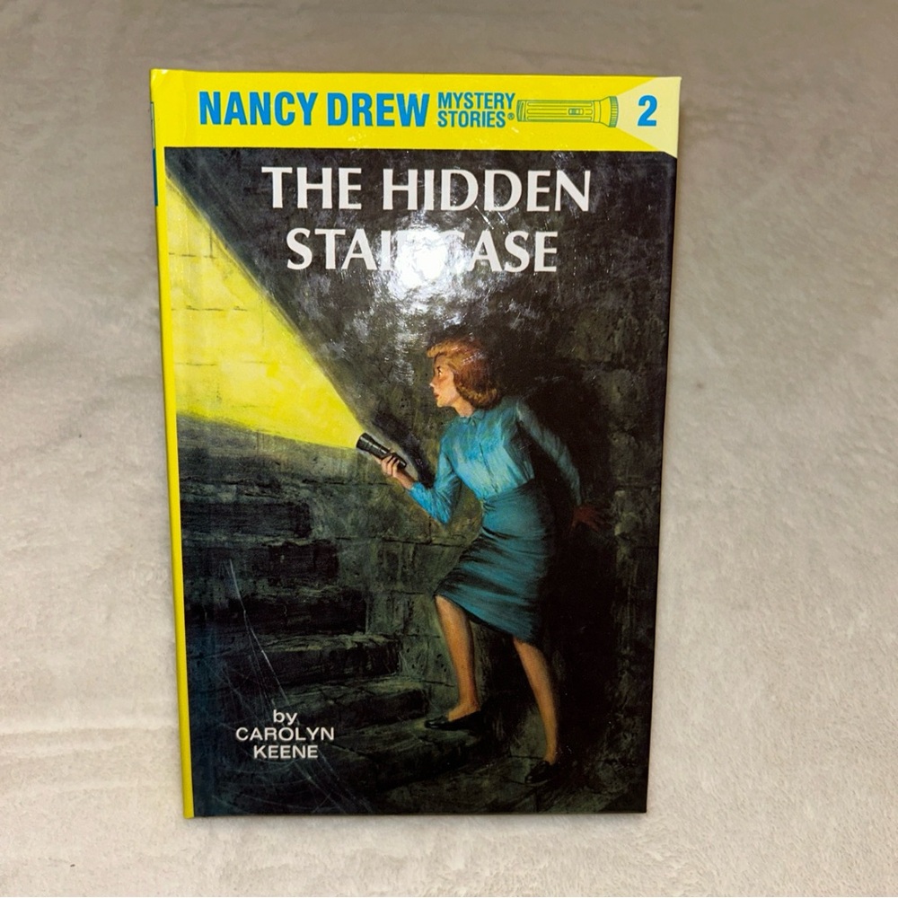 !!**KIDS BOOKS 4/$10**!! The Hidden Staircase By Carolyn Keene Nancy Drew Book